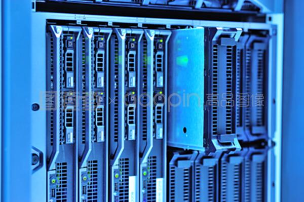 網(wǎng)絡(luò)服務(wù)器與云計(jì)算裝備技術(shù)服務(wù) 驅(qū)動(dòng)數(shù)字化轉(zhuǎn)型的核心力量
